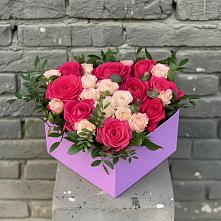 Цветочная композиция из Розы в коробке в Неклюдово Нижегородская область
