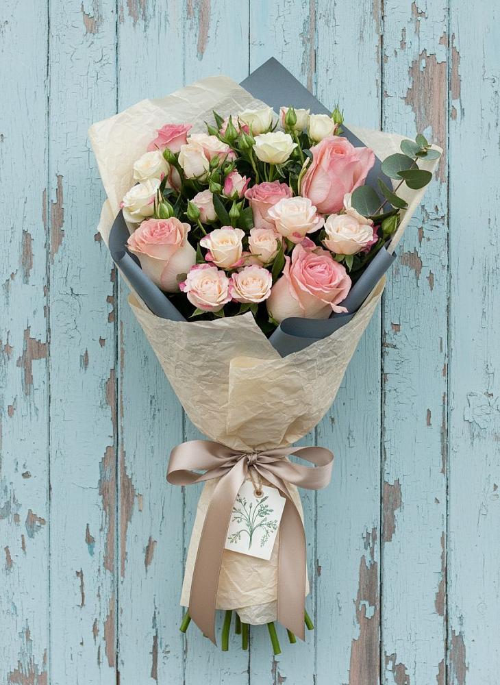 Букет цветов из: Розы в Неклюдово Нижегородская область