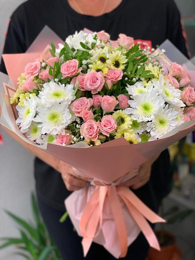 Букет цветов из: Розы и Хризантемы в Неклюдово Нижегородская область