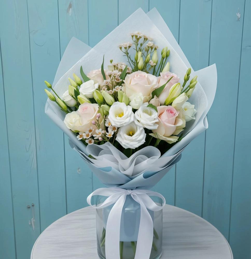 Букет цветов из: Розы и Лизиантусы в Неклюдово Нижегородская область