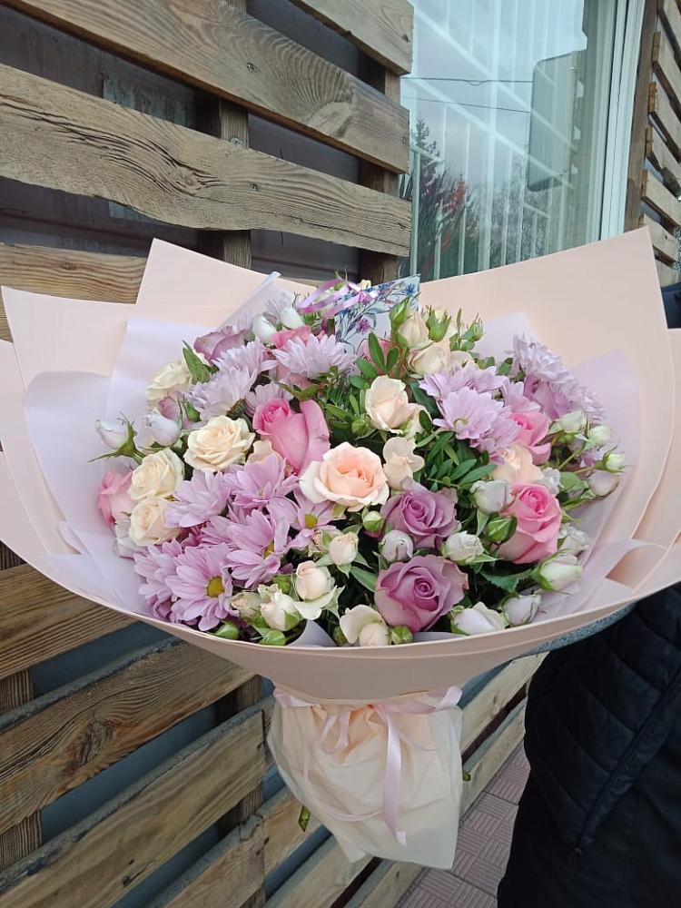 Букет цветов из: Розы и Хризантемы в Неклюдово Нижегородская область