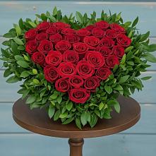 Цветочная композиция из Розы в виде сердца в Неклюдово Нижегородская область