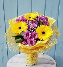 Букет цветов из:  Хризантемы и Герберы в Неклюдово Нижегородская область