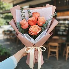 Букет цветов из:  Розы в Неклюдово Нижегородская область