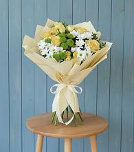 Букет цветов из:  Хризантемы и Розы в Неклюдово Нижегородская область