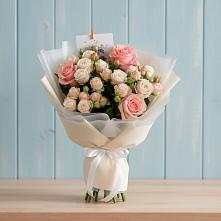 Букет цветов из:  Розы в Неклюдово Нижегородская область