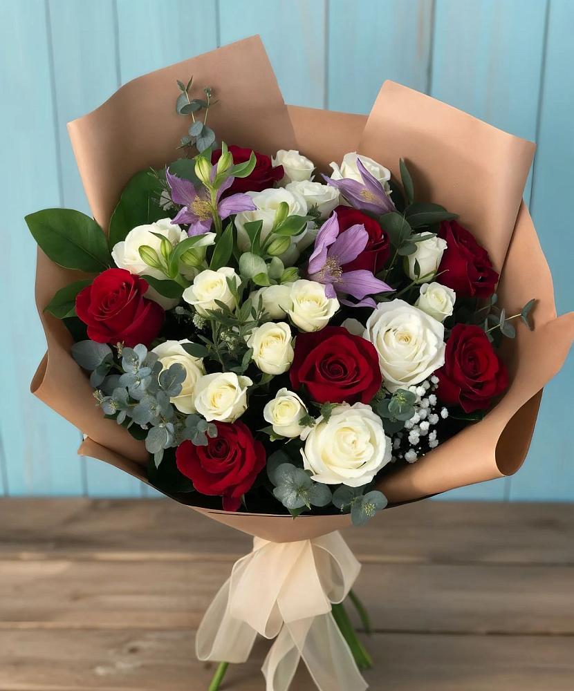 Букет цветов из: Розы и Альстромерии в Неклюдово Нижегородская область