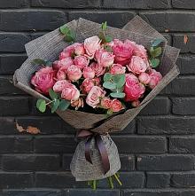 Букет цветов из:  Розы в Неклюдово Нижегородская область